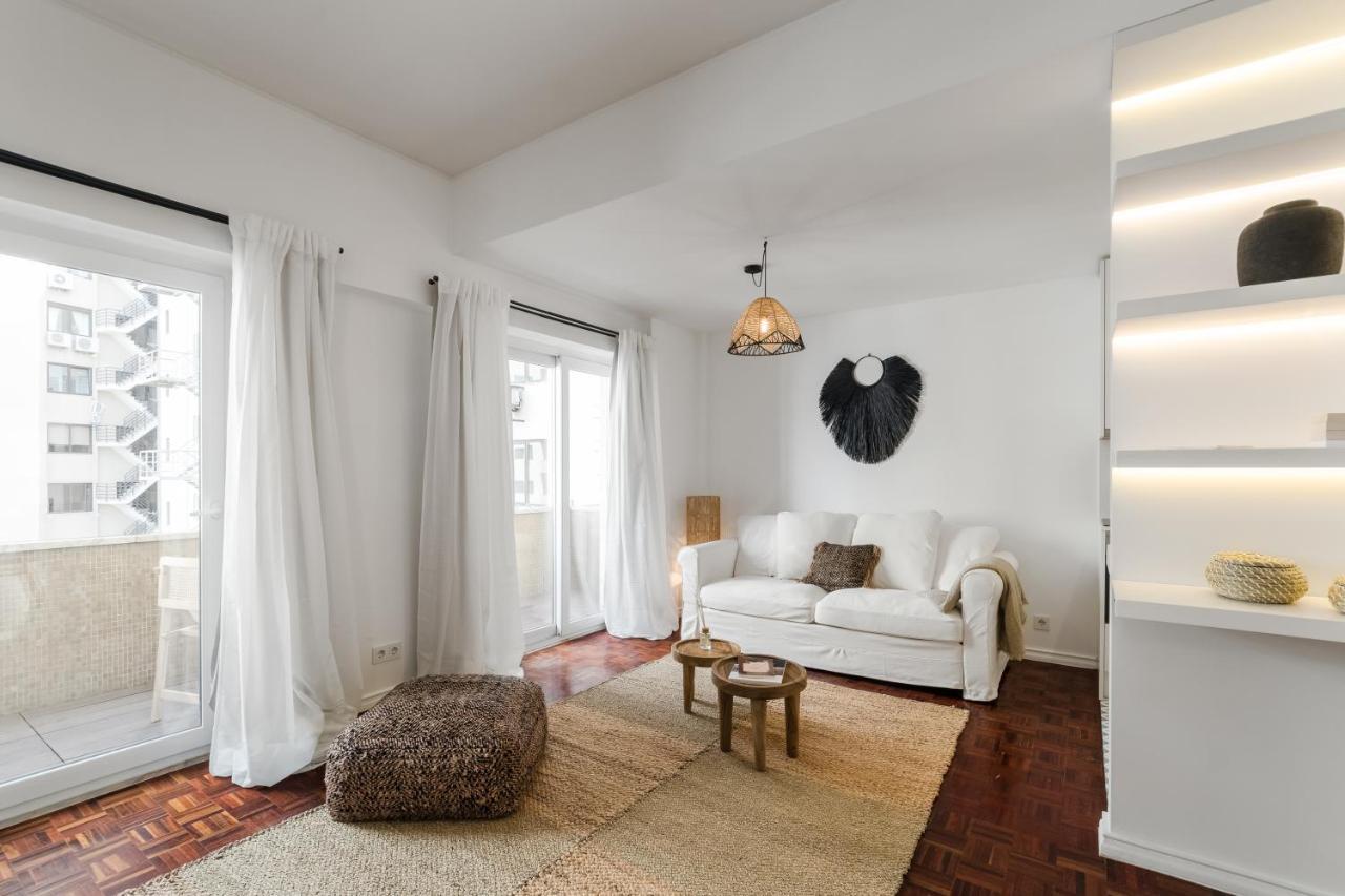 Casa Boma Lisboa - Design & Spacious Apartment With Balcony - Alvalade II Luaran gambar